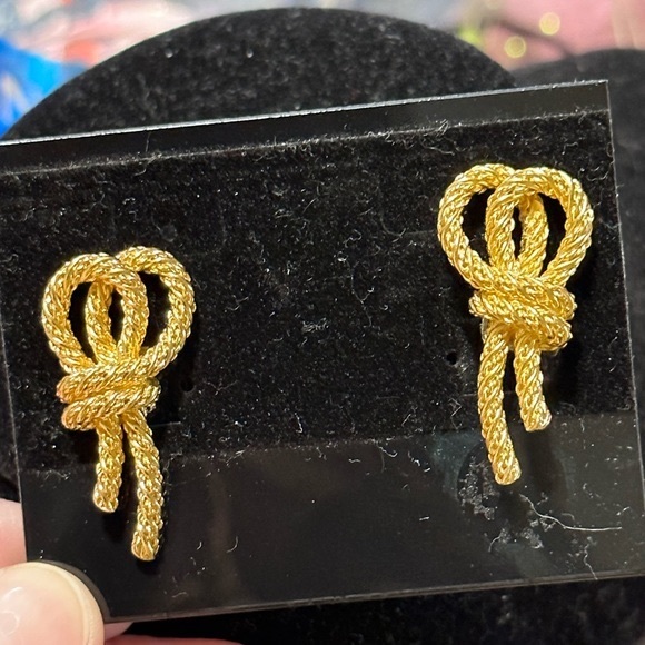 🥳HP:CHRISTIAN DIOR Glamours Gold Double Rope Loops Clip-On Rare Antique Earring - Picture 10 of 16